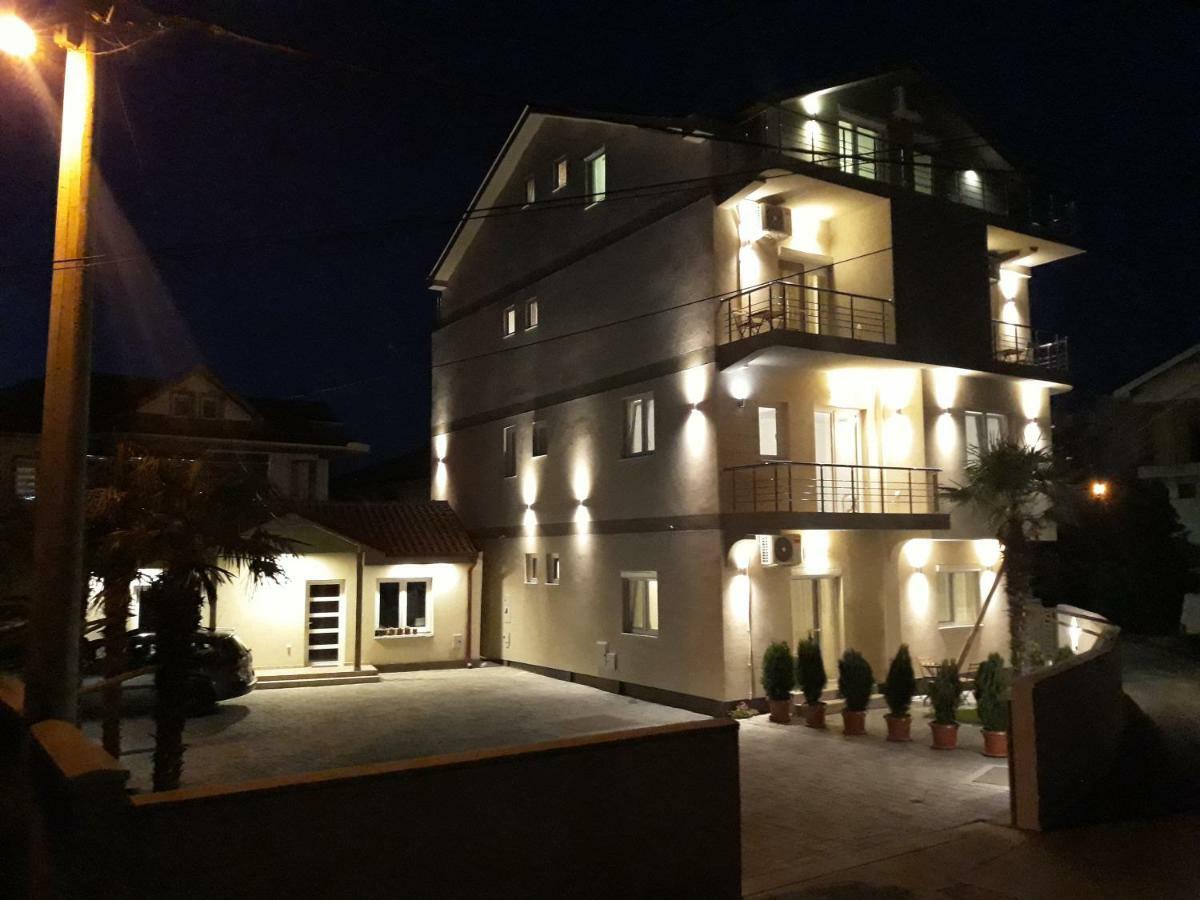 Vila & Apartments Matea Gevgelija Eksteriør billede